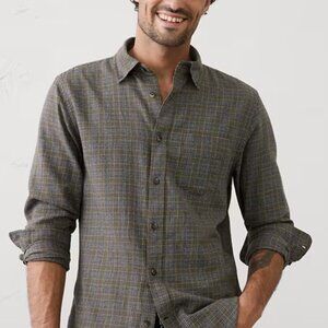 Banana Republic Factory Slim-Fit Textured Shirt - Large